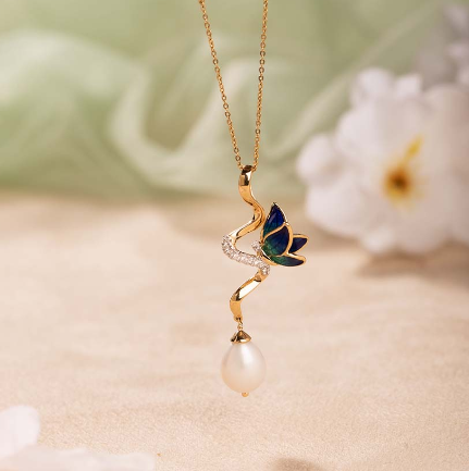 the spirit ribbon drop butterfly peal pendant